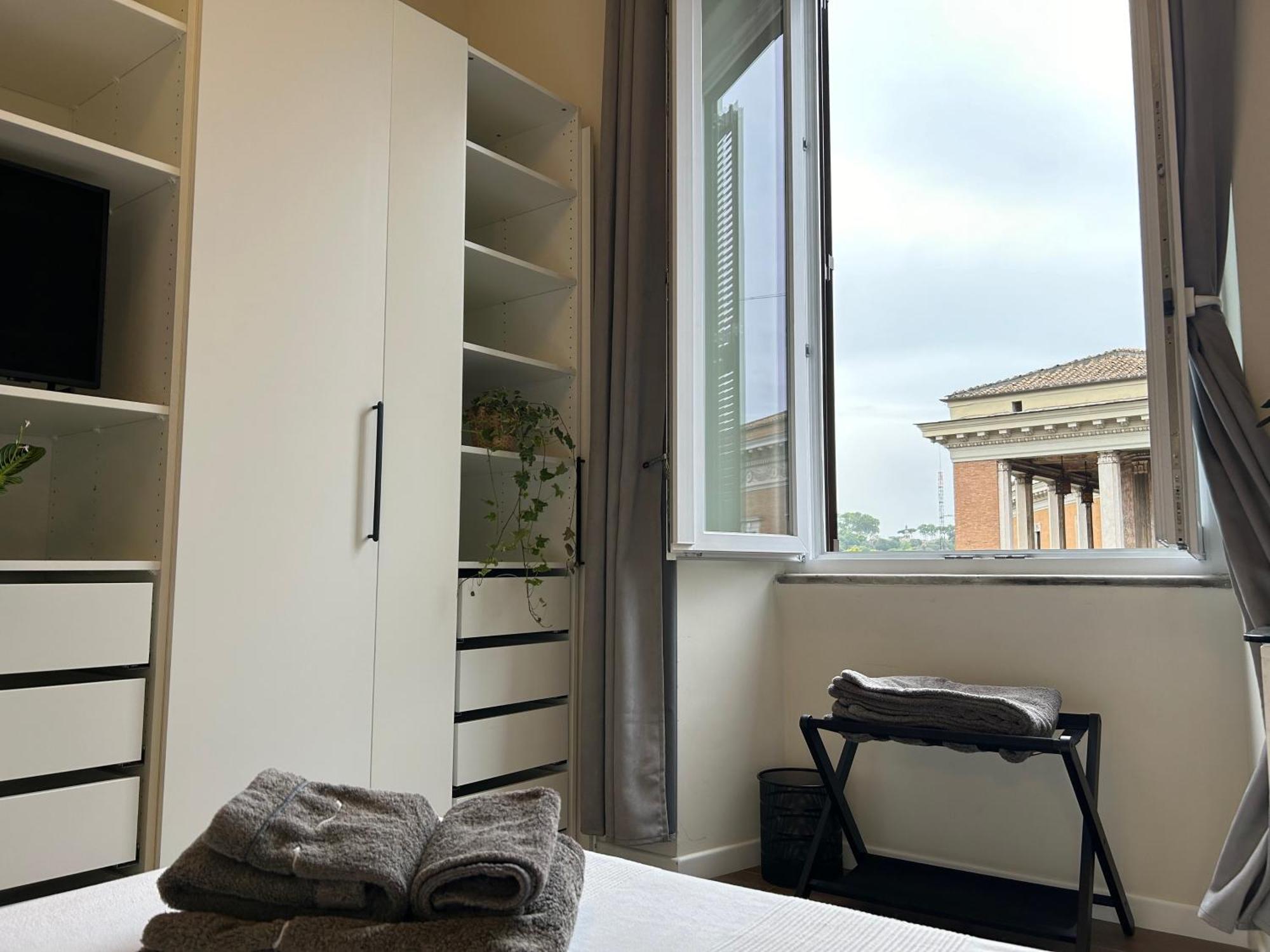 Apartment Cbmc - Couldn't Be Rom